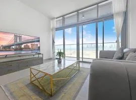 Luxury apartment for 6 ppl with pool and gym