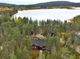 Holiday Cabin Isomus inc outdoor jacuzzi