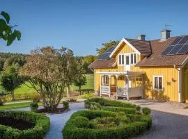 Spacious house in rural idyll