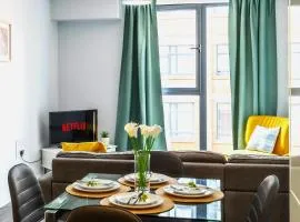 Central Birmingham Apartment 2 Bedrooms, 2 Bathrooms, Stylish Stay