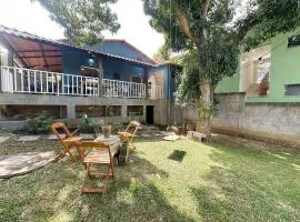 Casa completa com quintal a 500m da praia | MAAL02