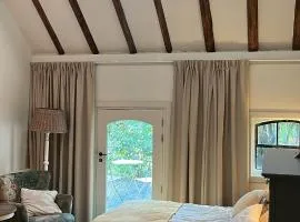 Logeerkamer Water op Buitenplaats de Burgwal