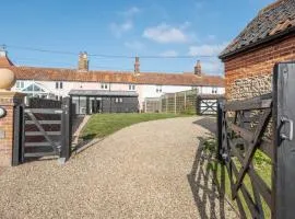 2 Beach Cottages, Thorpeness