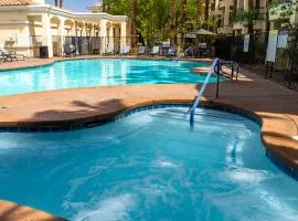 Club de Soleil All-Suite Resort