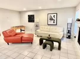 Rare to find 2 bedrooms 2 bathrooms King & 2 Twins