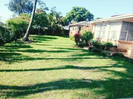 Sydney's NA Guest House and Venue, hotel v destinaci Isipingo