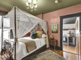 Historic Casa Mina 1br Near Downtown W Parking