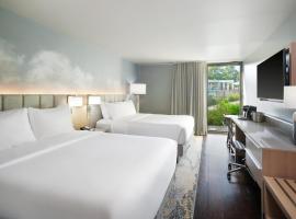 Hotel Indigo Long Island - East End by IHG، فندق في ريفيرهيد