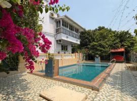 CampForRest by Camp Crew, hotel in Vāgholi