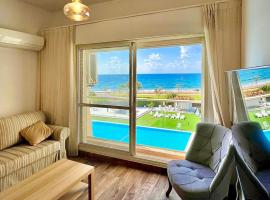 GW212 Gugel Waves Amazing Seaview Pool Apartments, apartamento en Nahariya