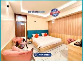 HOTEL RESORT'S PRANAV INN - Free Parking & Wi-fi - Restaurant & Room Service - Spacious & Comfortable Rooms With Hill View Available -Near Bhowali Road - Best Hotel In Nainital