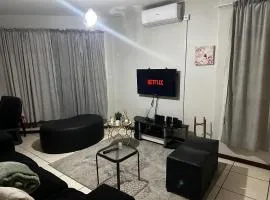 Feel At Home Cosy Apartment