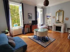 Le Port du Vénasque de la Villa Ilixon, Grand T2, proche centre, jardin, billard, parking