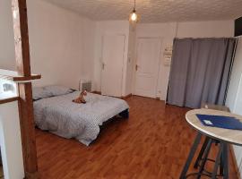 Marans studio sur les quais, Hotel in Marans