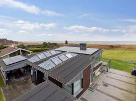 4 Bedroom Lovely Home In Hadsund