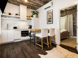 Gaston Haus by Lucky Savannah
