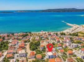 1 Bedroom Awesome Apartment In Brodarica