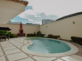 Casa Vallenata boutique, hotel com estacionamento em Valledupar