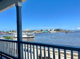 The Ambassador's Terrace, bed & breakfast a Belize City