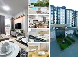 Apartamento Inteiro - 2 Quartos com AC - Wifi 1000mb - Piscina - 1 Vaga de Garagem - Elevador - Sacada Gourmet - Indicado para Grupos, Hospedes a Trabalho, Família e Pets