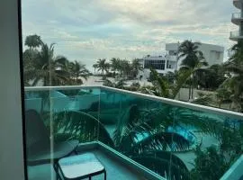 Relax by the Sea – Spacious Apartment with Beautiful Views