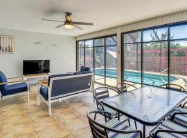 Walk to Beach! Palm Coast Oasis with Pool، فندق في Marineland