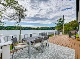Hooked on Nature Waterfront Thompson Retreat