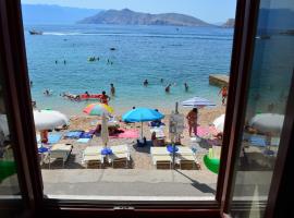 Apartment Sandi, hotel di Baška