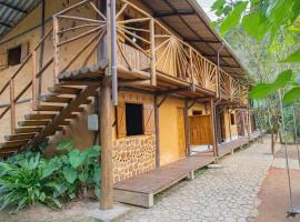 Cambuca Surf Skate, hotel in Ubatuba