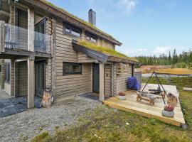 Nice Home In Gol With Sauna, hotel in Holtegard