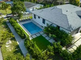 New Construction Villa HotTub Heated Pool Gameroom