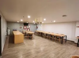 Super Townhouse Swain Heritage