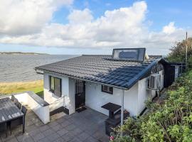 4 person holiday home in Farsø-By Traum, hotel in Farsø