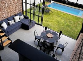 LOFT X en Xochitepec Morelos, hotell i Atlacholoaya
