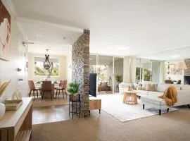 Family 3BR Retreat with Pool, Gym & Parking