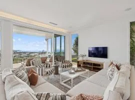 Coastal Panorama - Spectacular Views, Sleeps 8