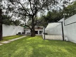 Finca Dos Encinos