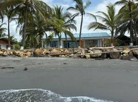 La Isabela un oasis frente al mar