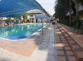 Hotel Golf 19