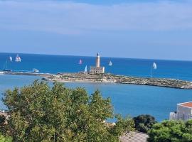 Sotto Castello Living Room, acomoda&ccedil;&atilde;o em Vieste