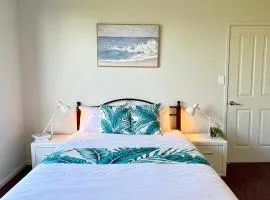 Sunny Double Room with Ensuite in Coppers Plains