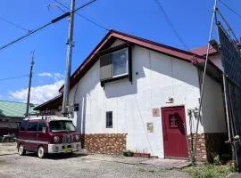 MOTORYOKAN Guesthouse & Cafe