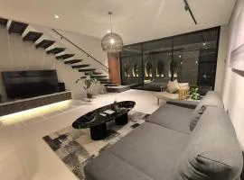 Villa Evita 2BR Canggu near FINNS BEACH CLUB