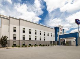 Hampton Inn Williamsburg، فندق في ويليامزبرغ