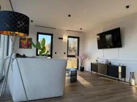 Exclusive apartment with a hot tub and view