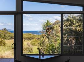 Eagle Peaks at Freycinet