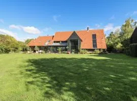 Headland Barn
