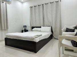 SK guest house, ξενοδοχείο σε Karūr