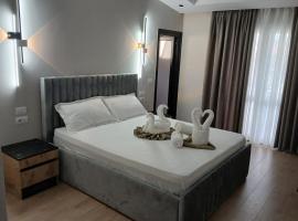 Kremelo Hotel, hotel in Berat