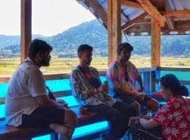 Stargaze Backpackers Ziro